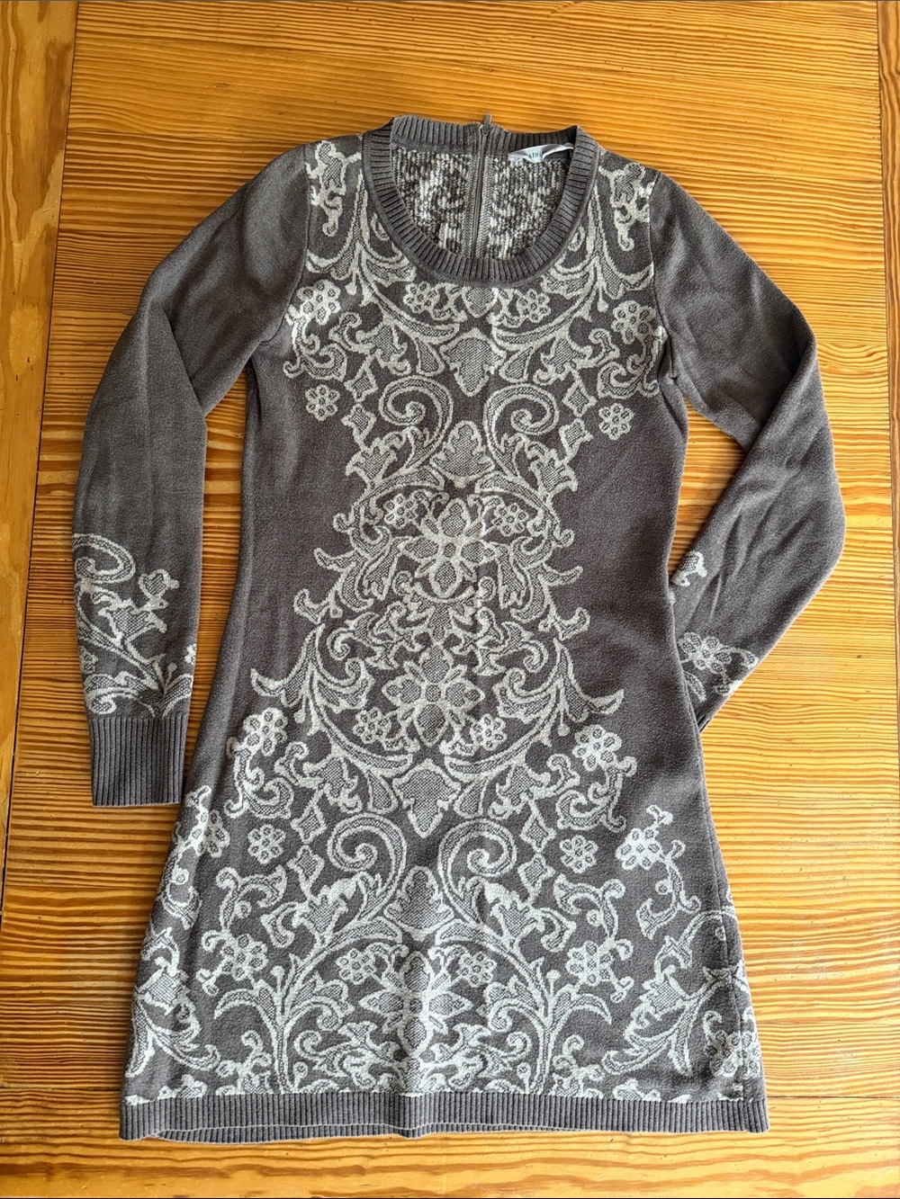 Athleta Taupe Knit Long-Sleeve Dress with Cream Jacquard